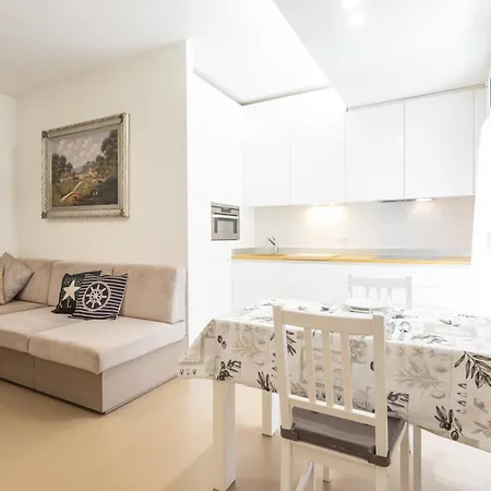 Centre Palacongressi -riviera Collection Апартаменты